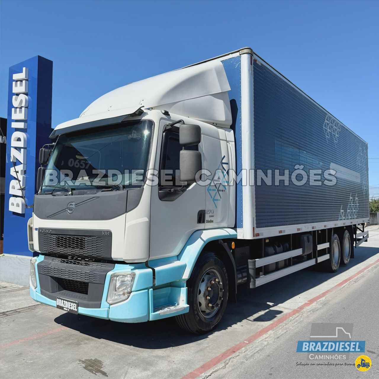 CAMINHAO VOLVO VOLVO VM 270 Baú Furgão Truck 6x2 Brazdiesel Caminhões JOINVILLE SANTA CATARINA SC